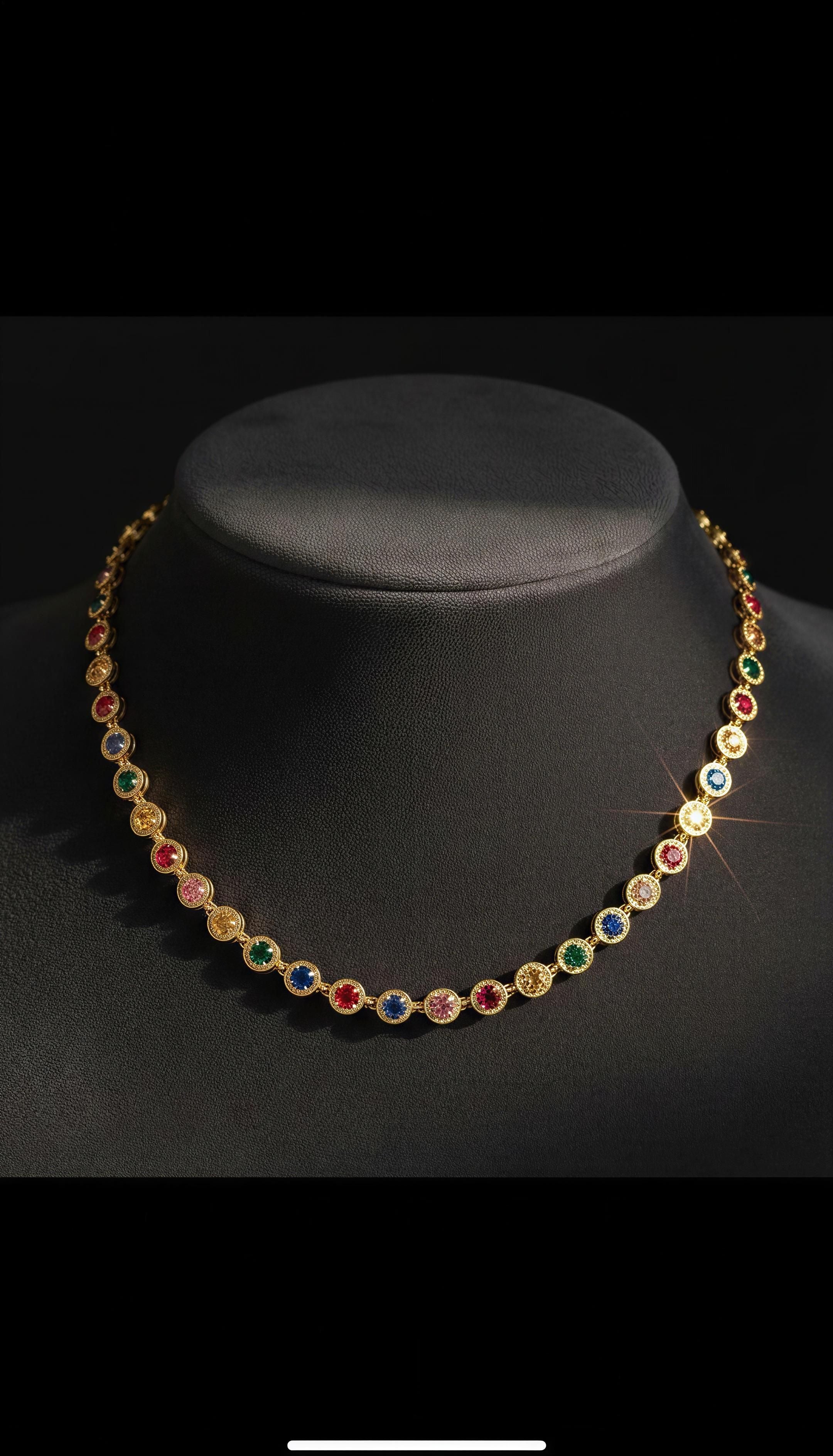 Reina Necklace