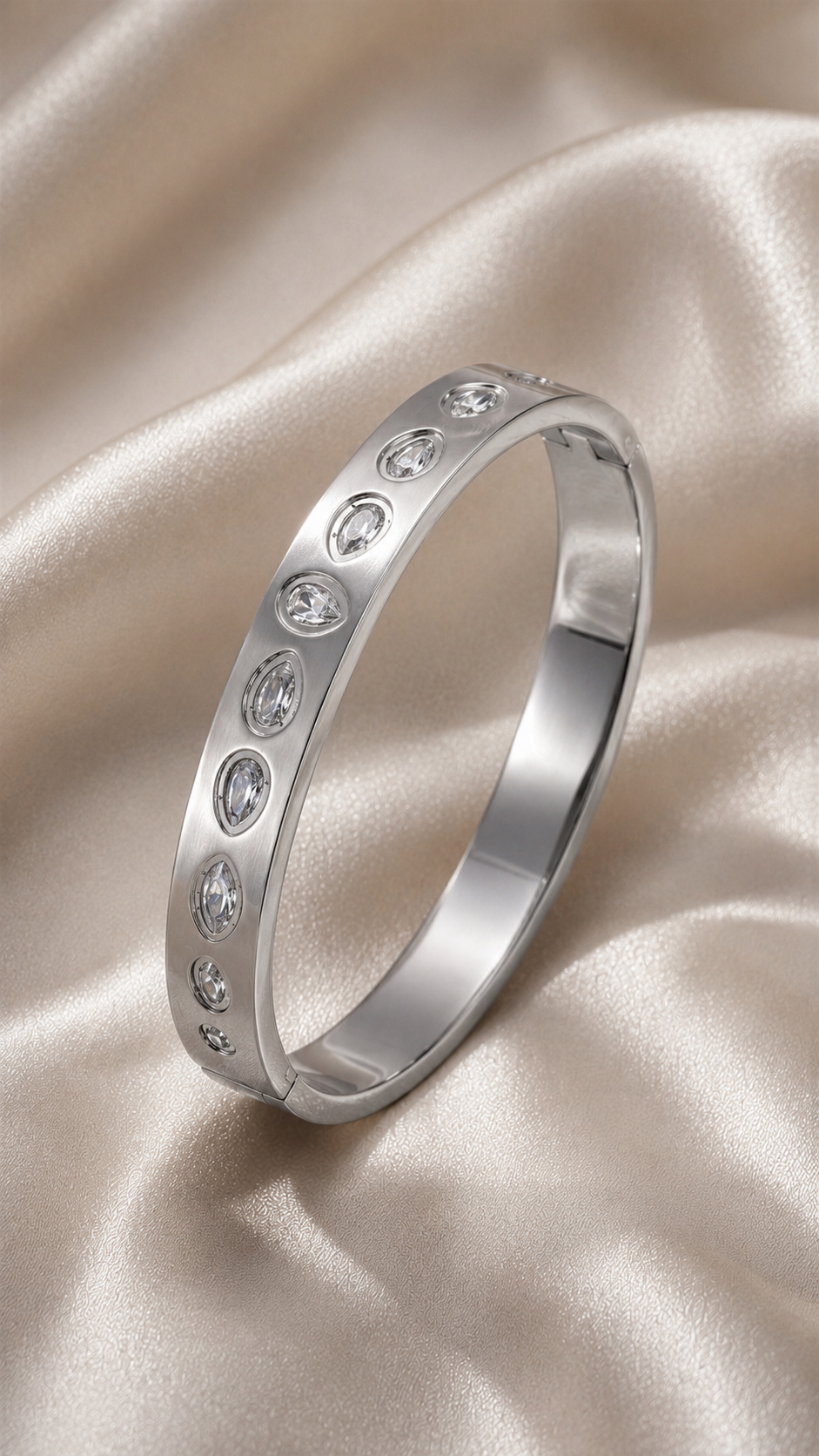 Èclat CZ Bangle | Silver